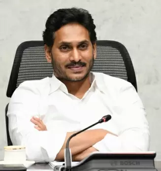 Jagan Mohan Reddy launches American Corner in Andhra University